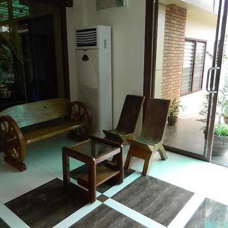 Hotel Qanaq Davao Stadt Exterior foto